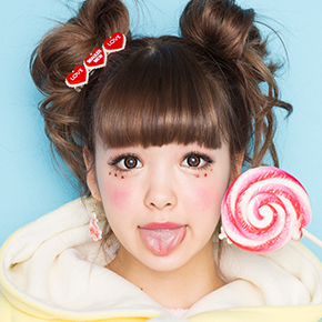 藤田ニコル