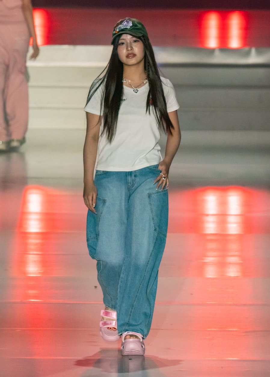 RODEO CROWNS WIDE BOWL