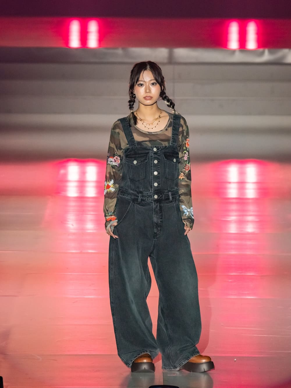 RODEO CROWNS WIDE BOWL