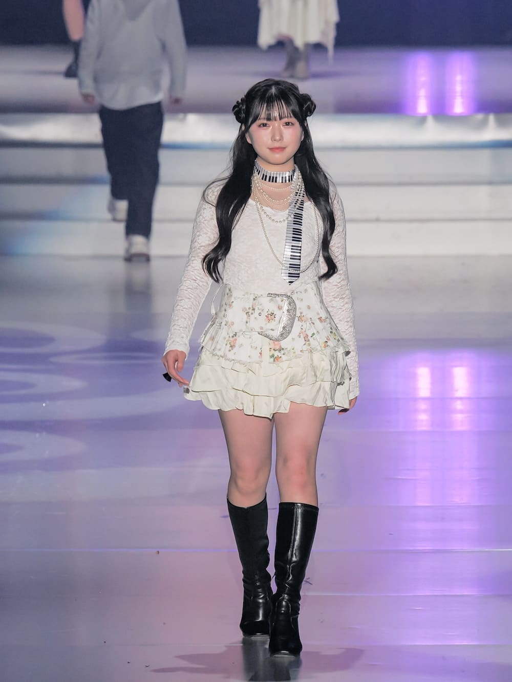 NEXT INFLUENCER STAGE